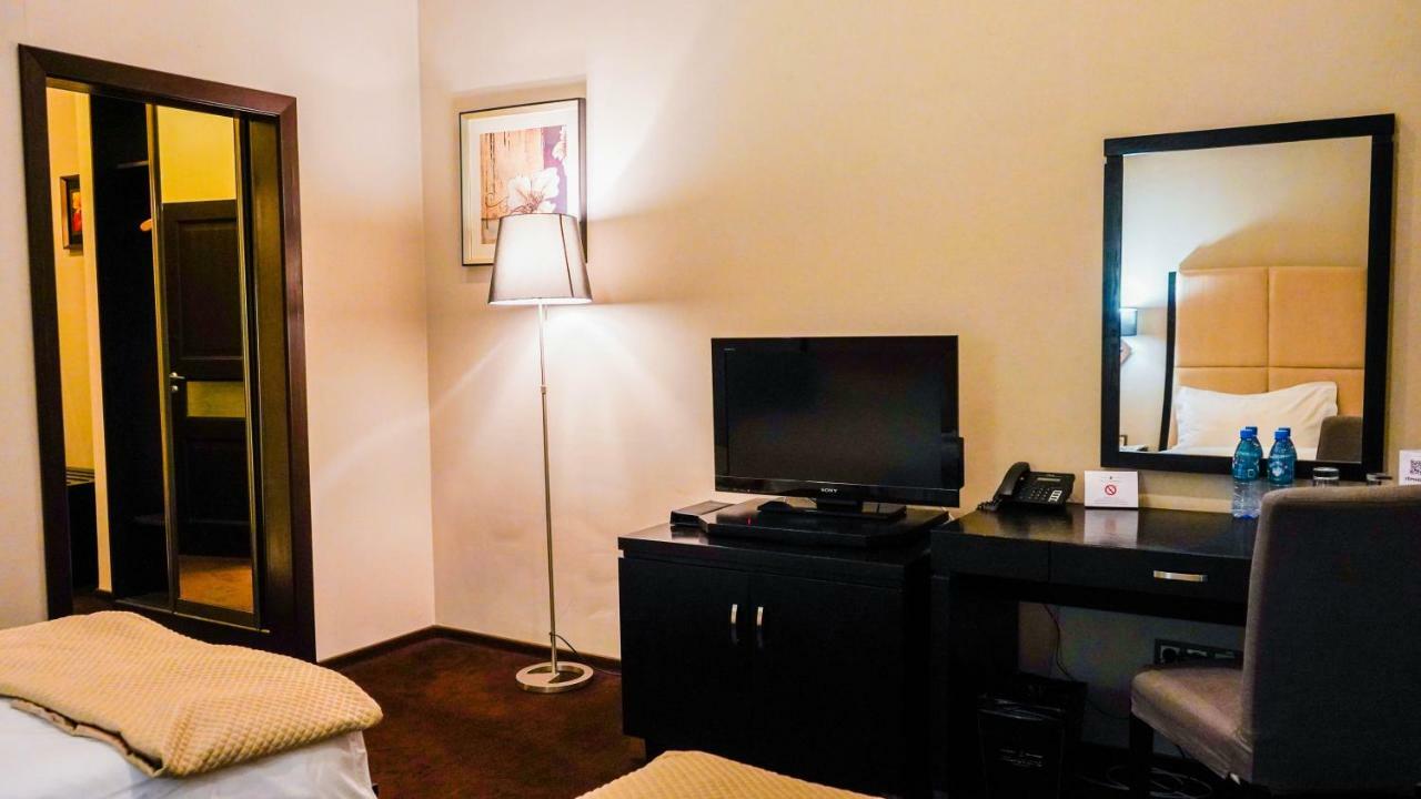 Jelsominohotel Asztana Kültér fotó