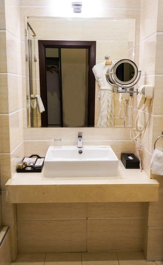Jelsominohotel Asztana Kültér fotó