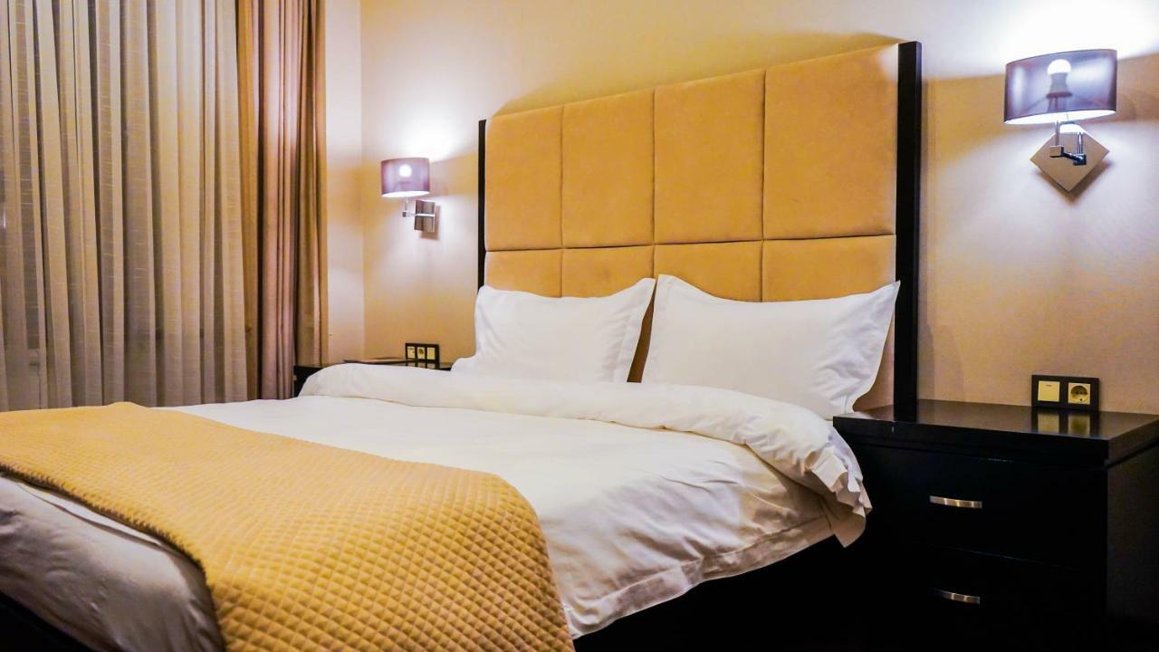 Jelsominohotel Asztana Kültér fotó